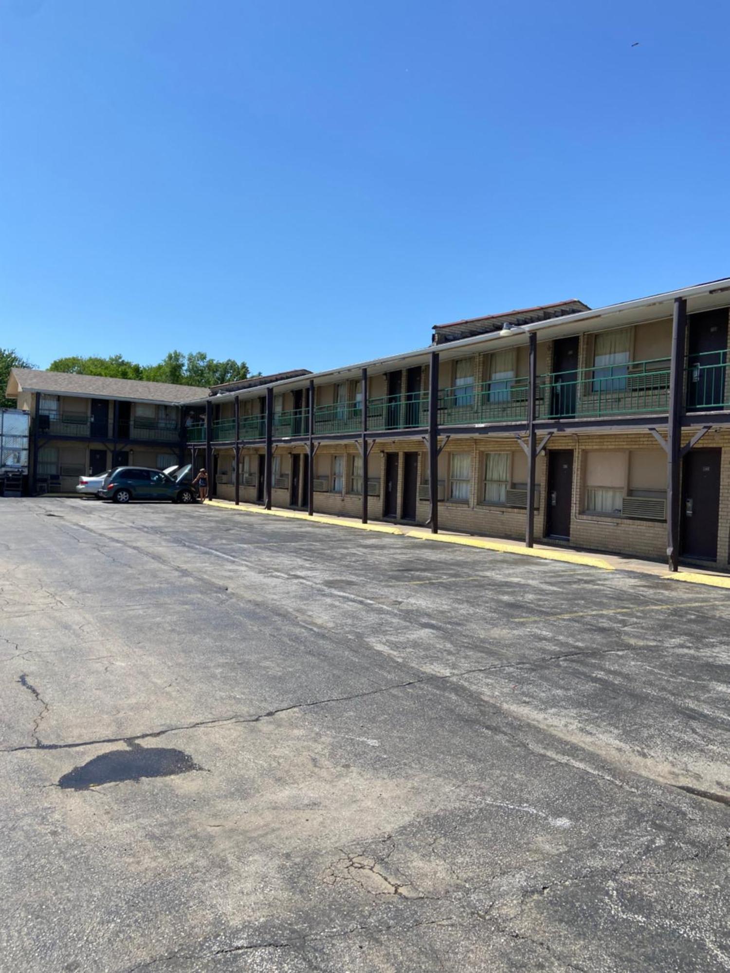 Glenstone Place Extended Stay Motel Springfield Zewnętrze zdjęcie